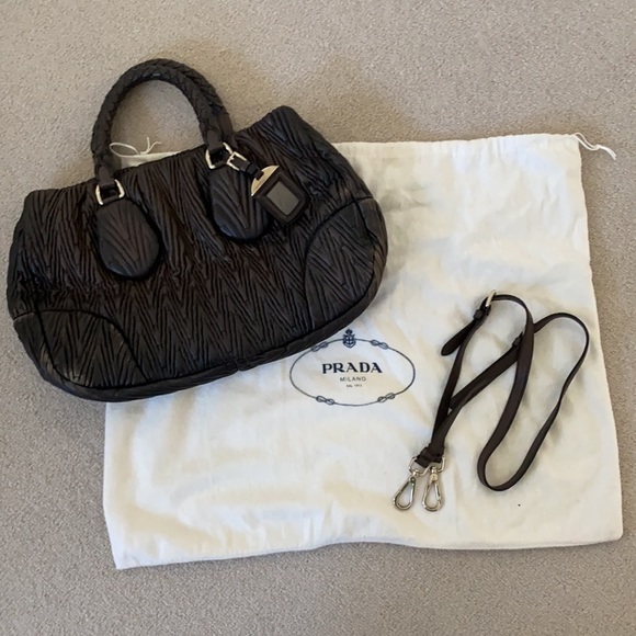 Prada Taupe Quilted leather bag. - Picture 2 of 6